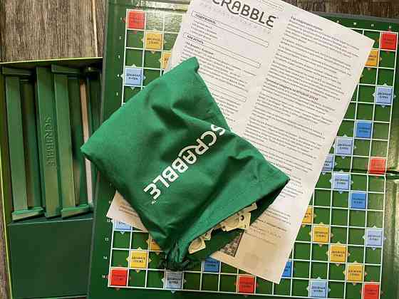 Настольная игра Mattel scrabble классический 