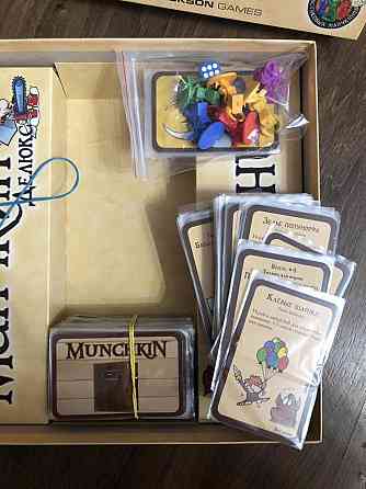 Настольная игра Манчкин Делюкс 