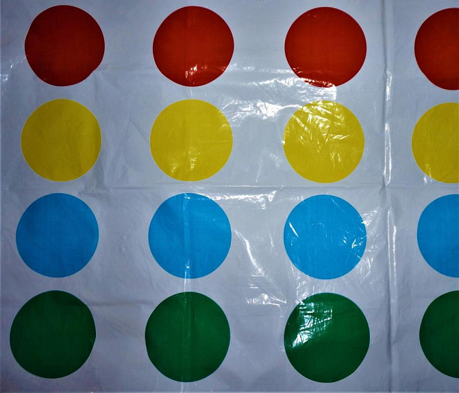 Твистер (настольная игра)  - изображение 2