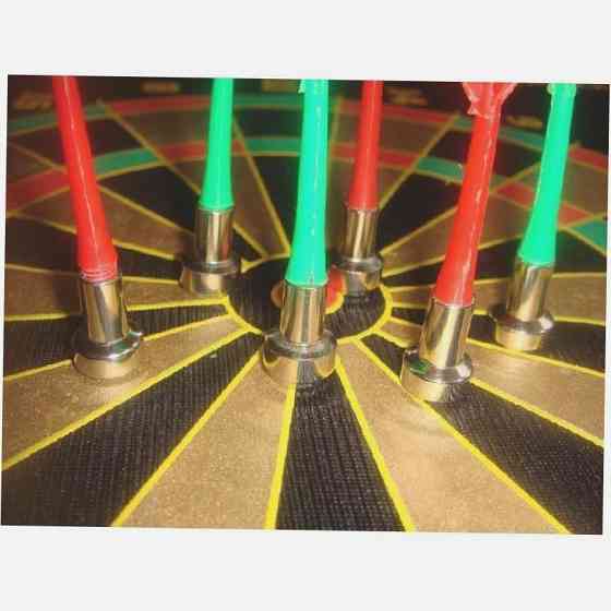 Дартс с магнитным полотном 15 дюймов новый 