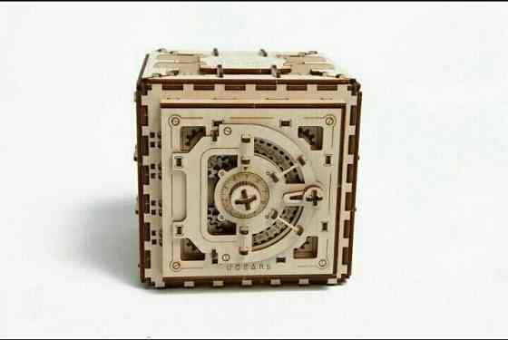 3D конструктор Ugears Сейф. Новый в упаковке. 