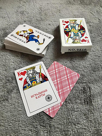 Карты игральные 2 вида, пластиковые и атласные  - изображение 2