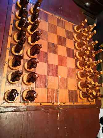 Продам шахматный стол, ручной работы 