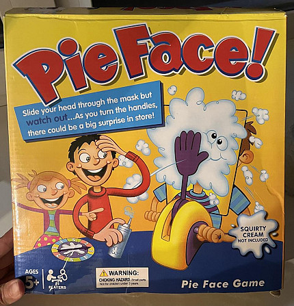 Пирог в лицо Настольная игра  - изображение 1