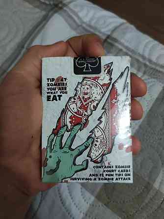 Продаю карты Bicycle zombie 