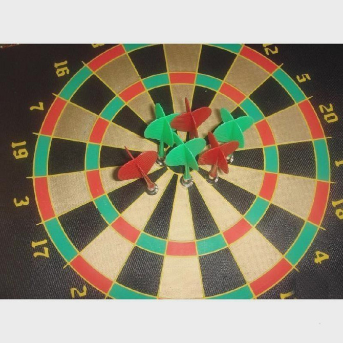 Дартс с магнитным полотном 15 дюймов новый  - изображение 3