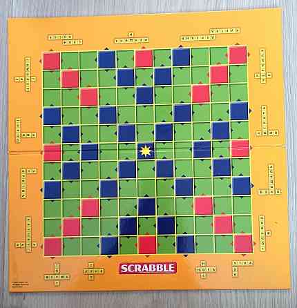 Настольная игра Scrabble 