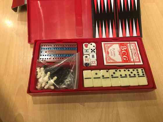 Настольные игры 7 в одном - новая 