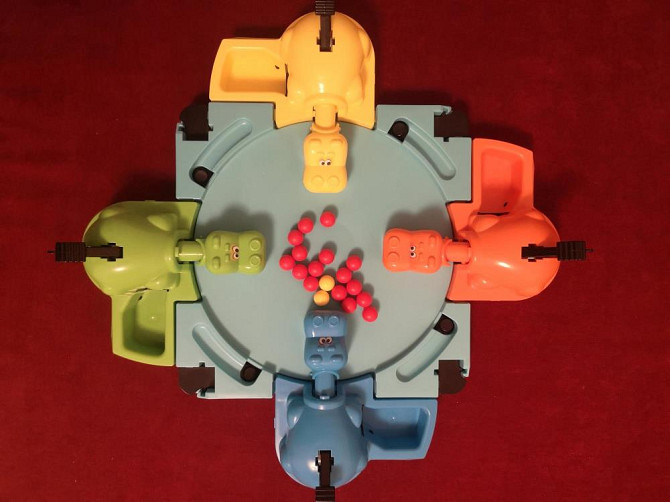 Игра настольная Hasbro Голодные бегемотики  - изображение 2