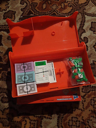 Дорожная игра Monopoly Grab&Go  - изображение 3