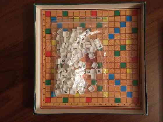 Настольконая игра «Словодел» 