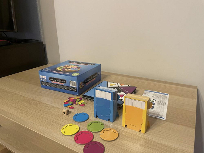Настольная Игра Trivial Pursuit от Hasbro  - изображение 2