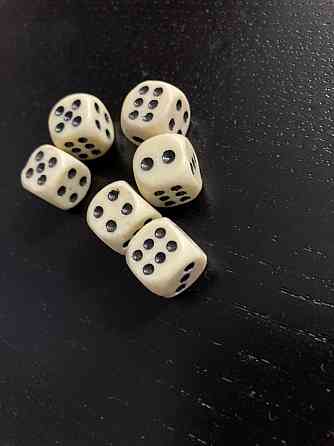 Кубики игральные 6 шт 