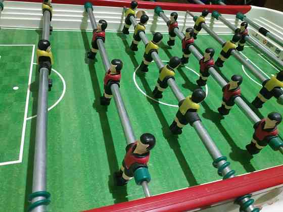 Кикер (настольный футбол) 