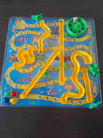Игра настольная змейчики 