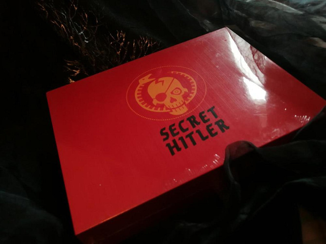 Настольная игра Секретный Гитлер (Secret Hitler)  - изображение 1