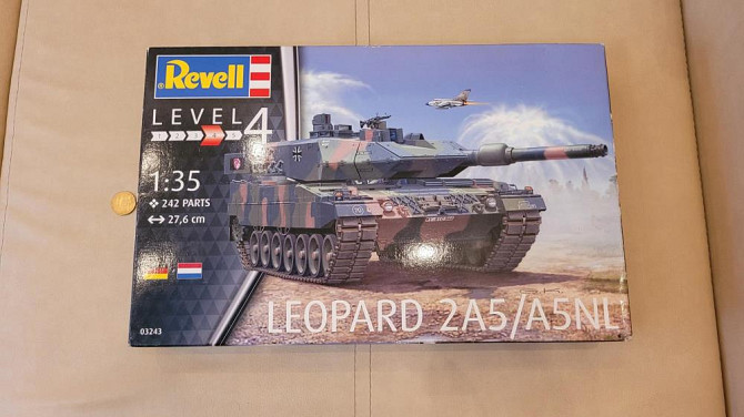 Сборная модель Revell Танк Леопард 2А5/А5NL 1/35  - изображение 1