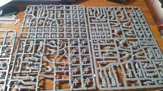 Warhammer 40k бойцы т'ау набор Tau Fire warriors 