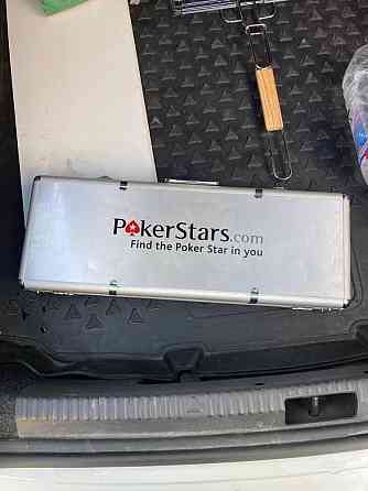 Покерный набор от Pokerstars 