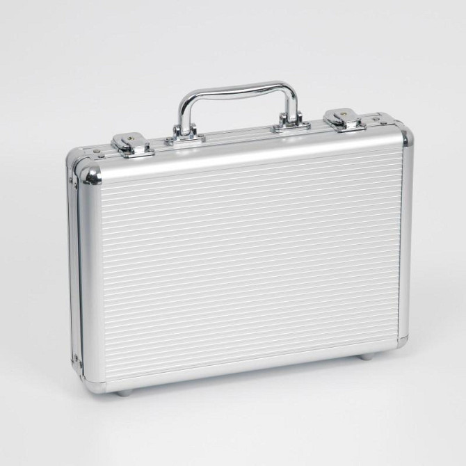 Покер в металлическом кейсе фишки 200 шт  - изображение 4