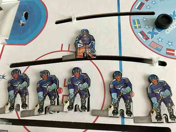 Настольный хоккей 