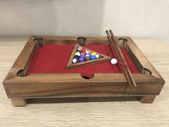 Настольный бильярд 