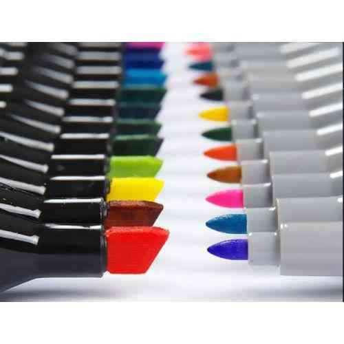 Набор маркеров для скетчинга 24 цвета в кейсе 