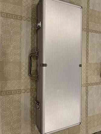 Набор для покера 500 фишек+машинка смешивания карт 