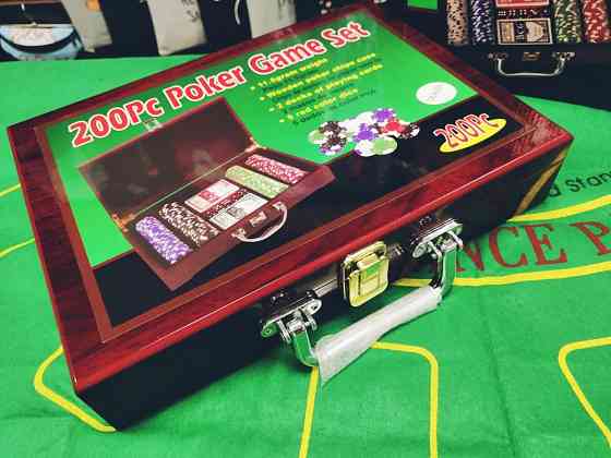 Покер в кейсе 