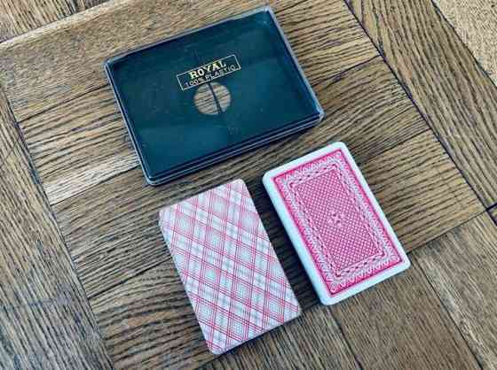 Карты игральные 2 колоды в чехле 