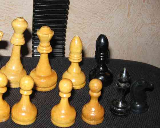 шахматные фигуры 