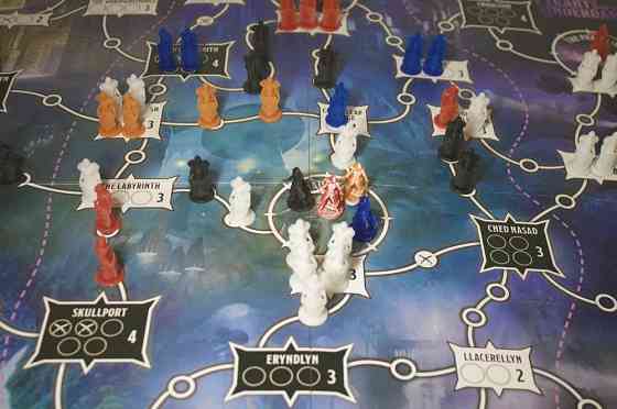 Набор миниатюр к игре Тираны подземья/Tyrants of t 