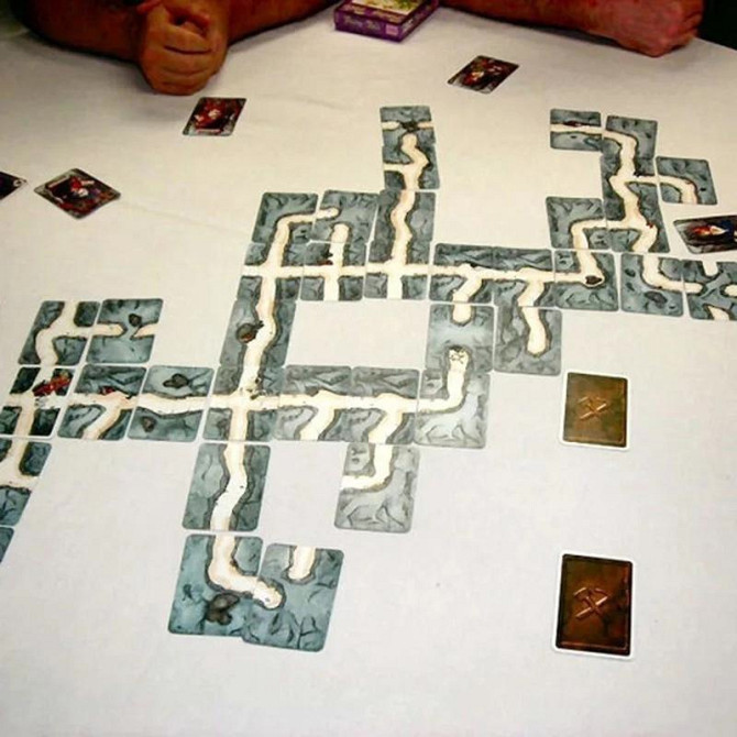 Настольная игра Гномы вредители (саботёр).  - изображение 2