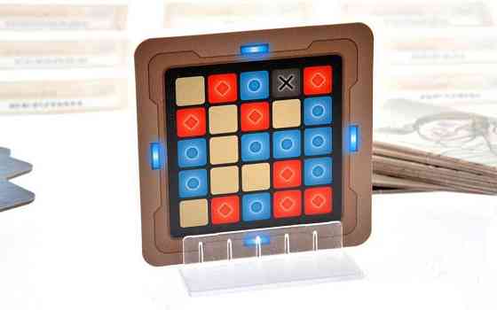 Игра настольная Кодовые Имена НОВАЯ 