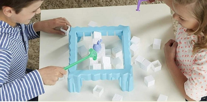 Настольная игра Don't Break the Ice Hasbro  - изображение 3