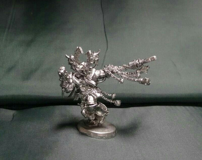 Warhammer 40000. Хсм предатель  - изображение 1