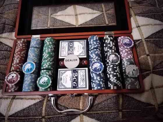 Набор для покера 300 фишек 