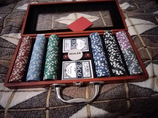 Набор для покера 300 фишек  - изображение 3