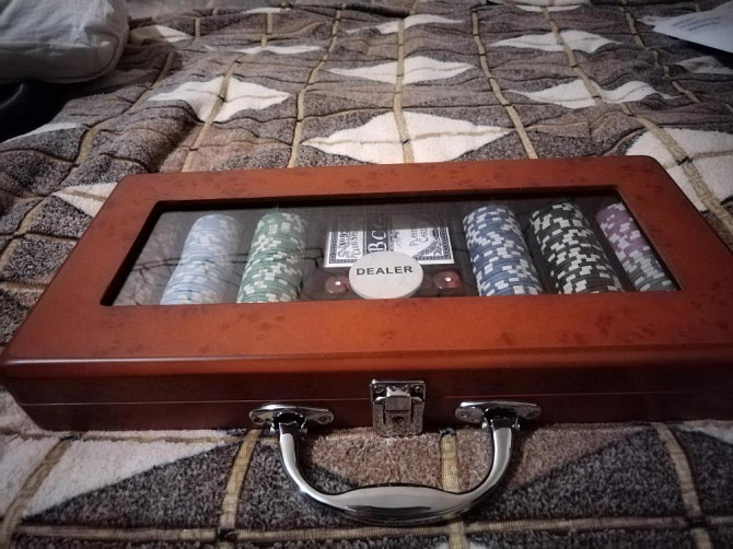 Набор для покера 300 фишек  - изображение 1