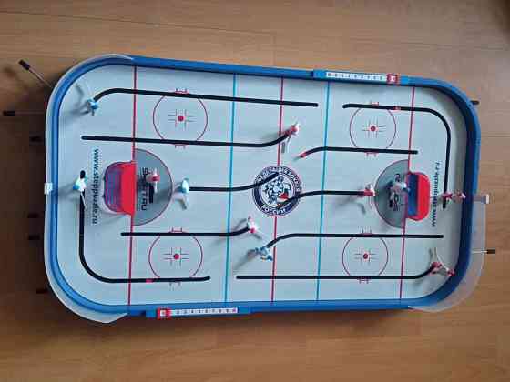 Настольный хоккей 