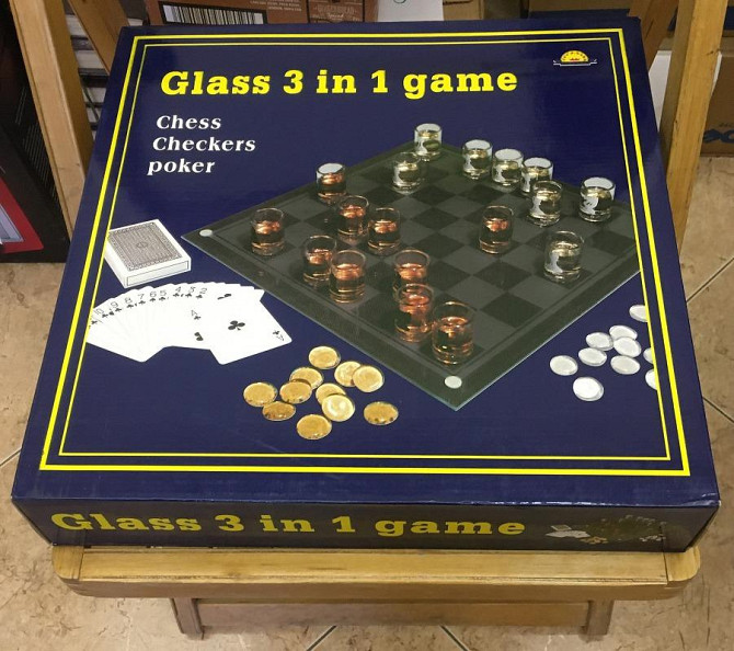 Glass 3 in 1 Game — Chess, Checkers, Poker  - изображение 2