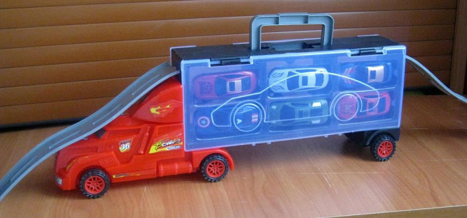 Фура трек с машинами новая игра  - изображение 2