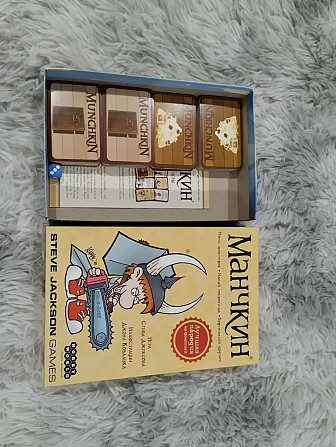 Манчкин базовая версия настольная игра  - изображение 1