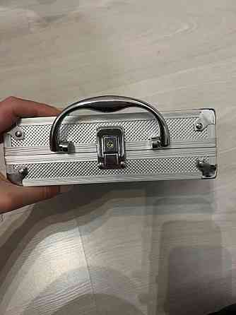 Набор для игры в покер в металическом кейсе 