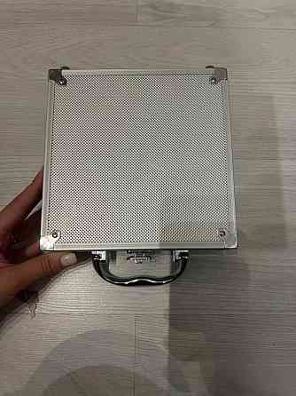 Набор для игры в покер в металическом кейсе 