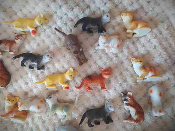 5 наборов фигурок животных 