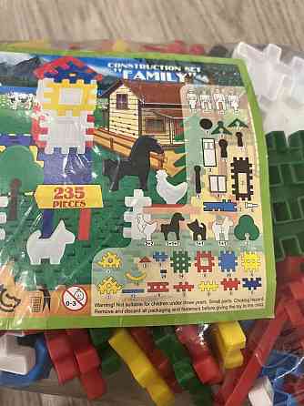 Конструктор 235 деталей Полесье «семья» 