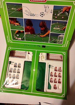 Настольная игра футбол subbuteo  - изображение 1