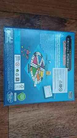 Настольная игра Trivial pursuit 