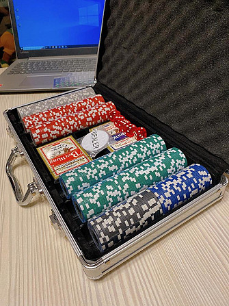 Новый набор для покера (300 фишек) в кейсе  - изображение 4